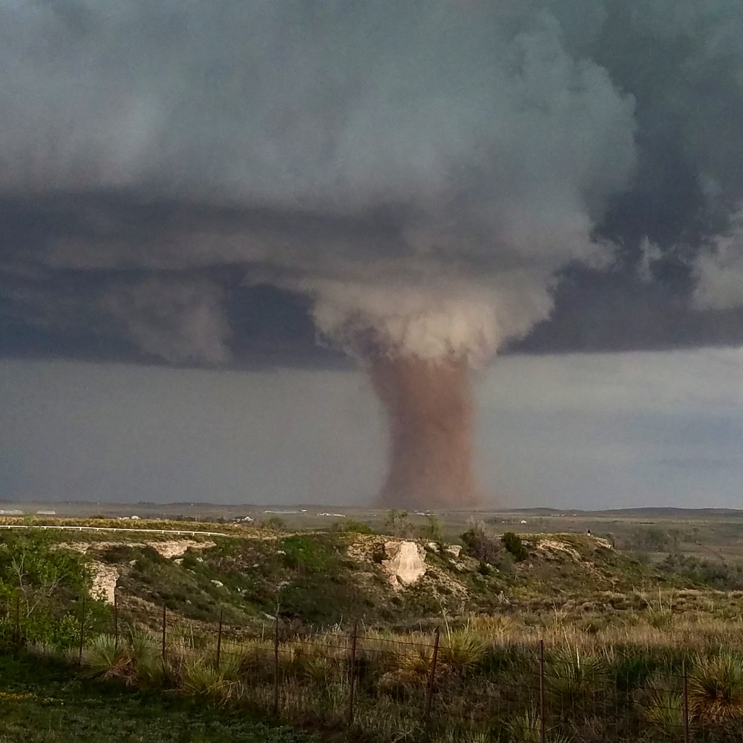 Когда будет торнадо. Уичито Фолс Торнадо. Торнадо в Техасе 1958. Мэттунский смерч. Смерчи Торнадо Техас.