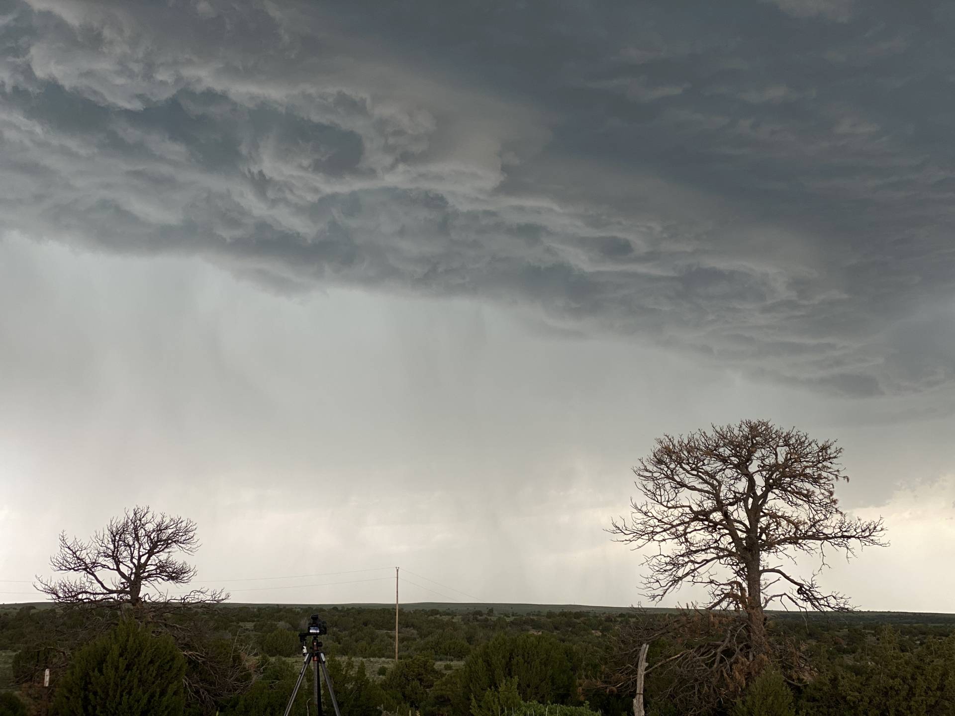 Ongoing eddies along the updraft/downdraft interface near Kim, CO. #cowx