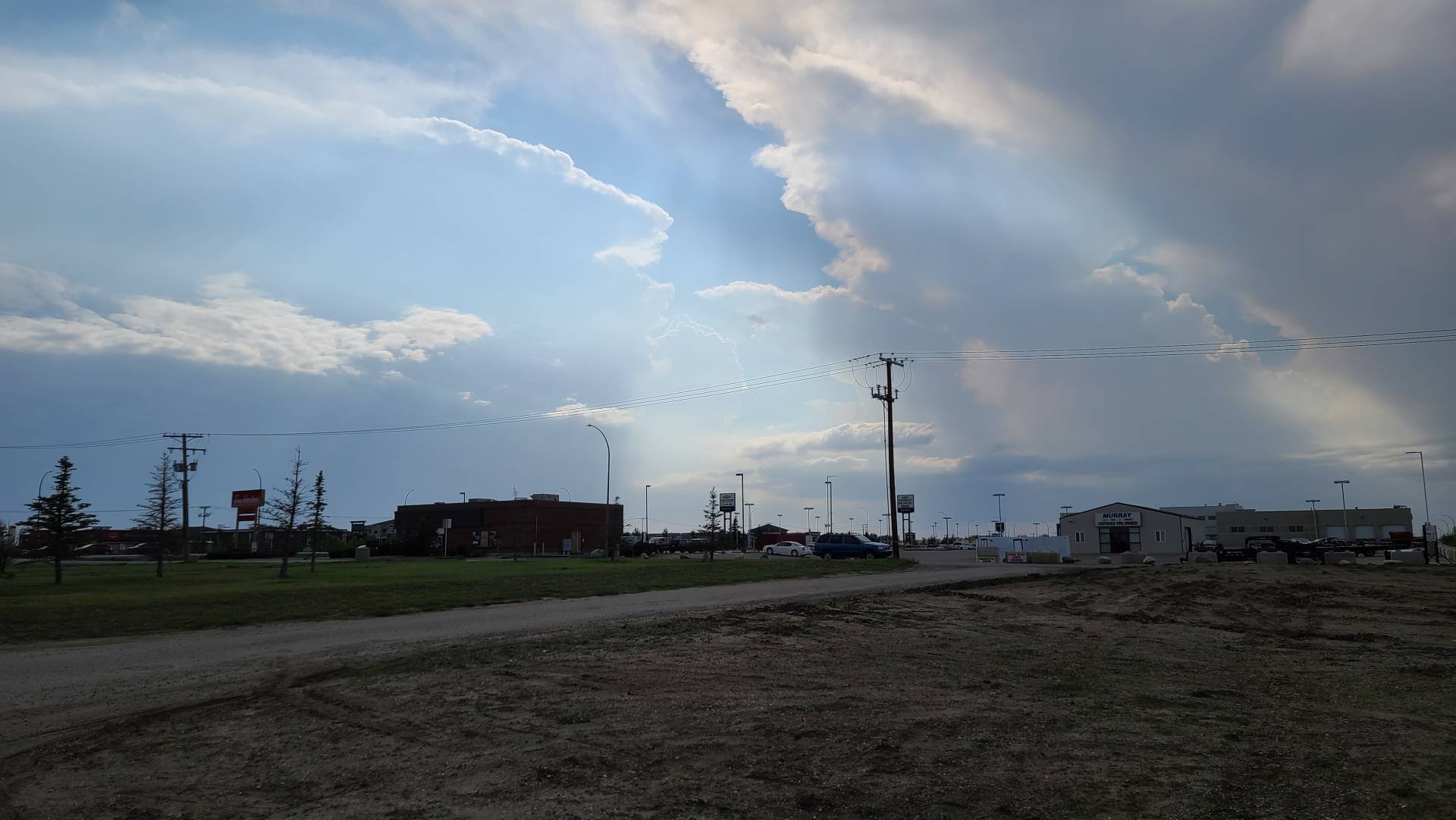 Strong thunderstorms building SW of Moose Jaw right now, Will likely be moving in on them shortly! #skstorm