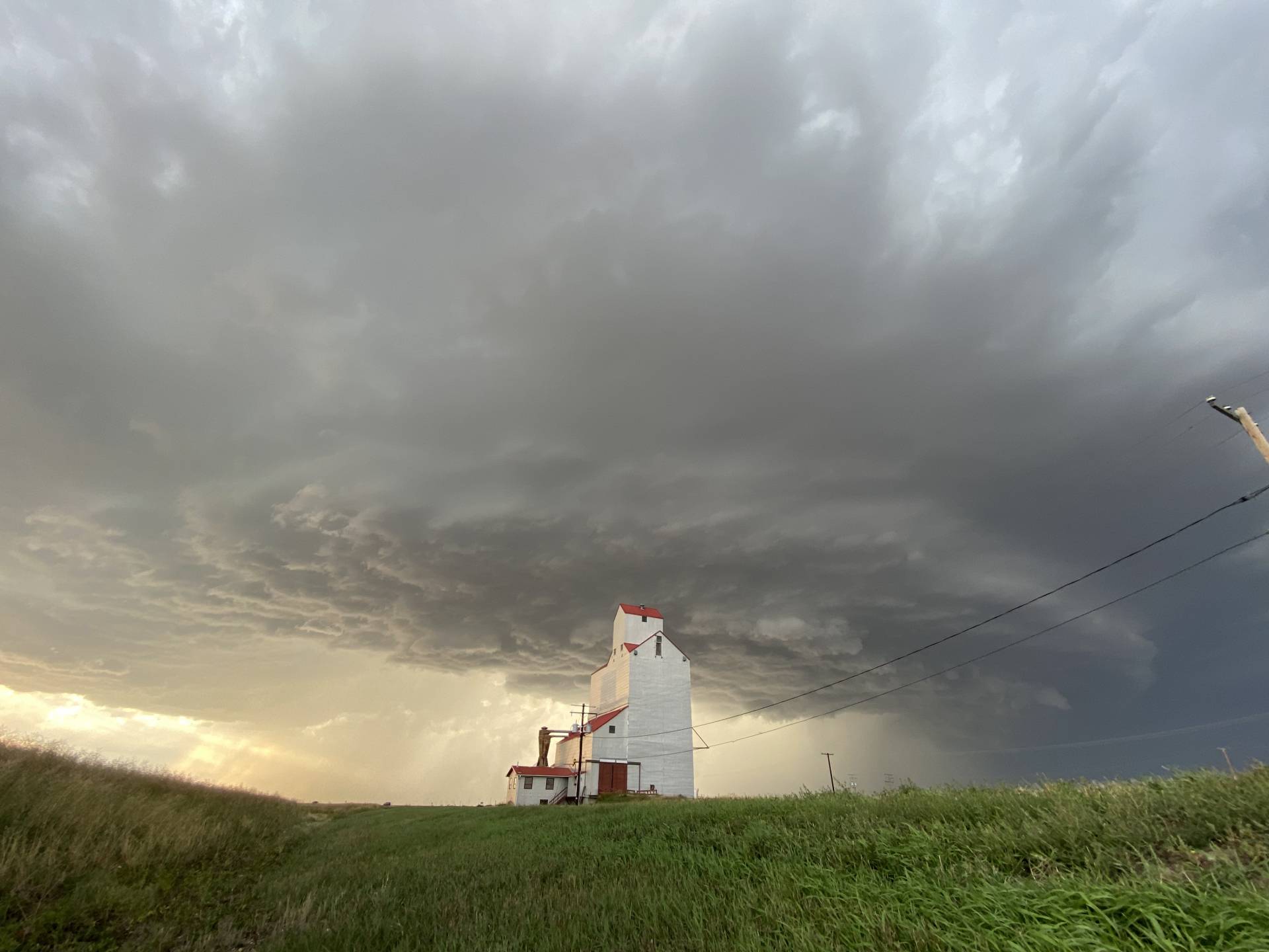 The Dog River elevator. 
#bucketshot
#skstorm