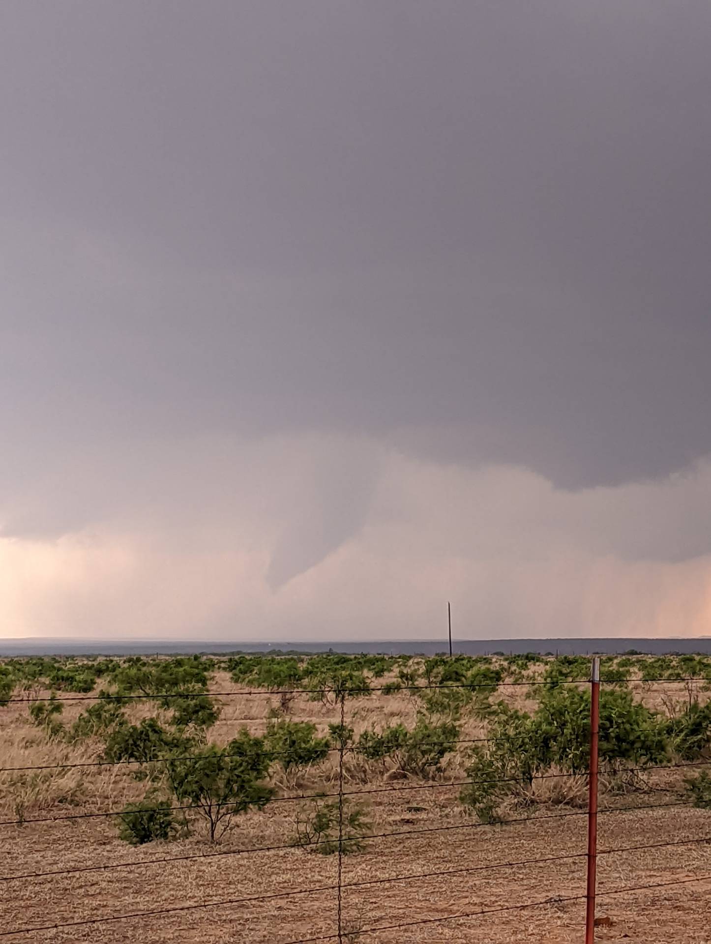 Tornado continuing southwest of Foard City, Texas. #txwx @nwsnorman