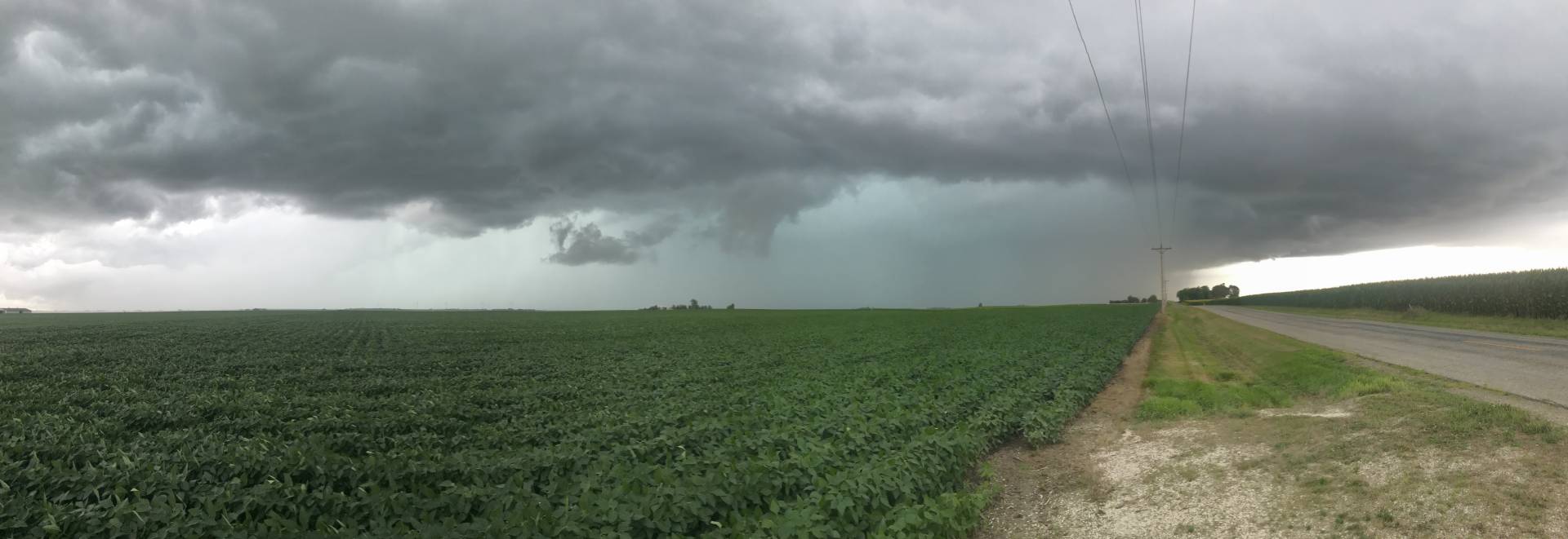 pano of this HP supercell near Arrowsmith, IL  #ilwx