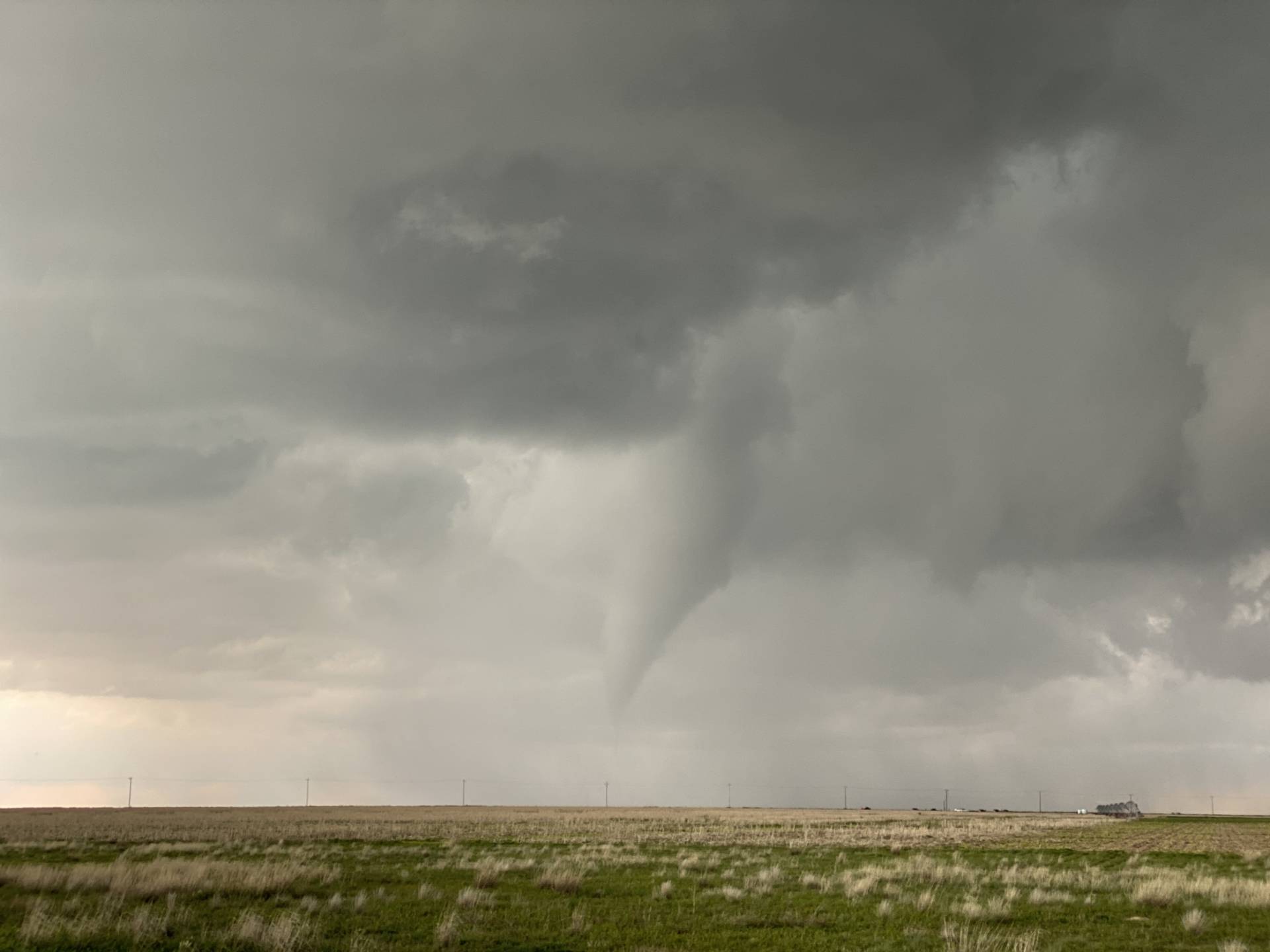Tornado SE of Stratford, TX #txwx