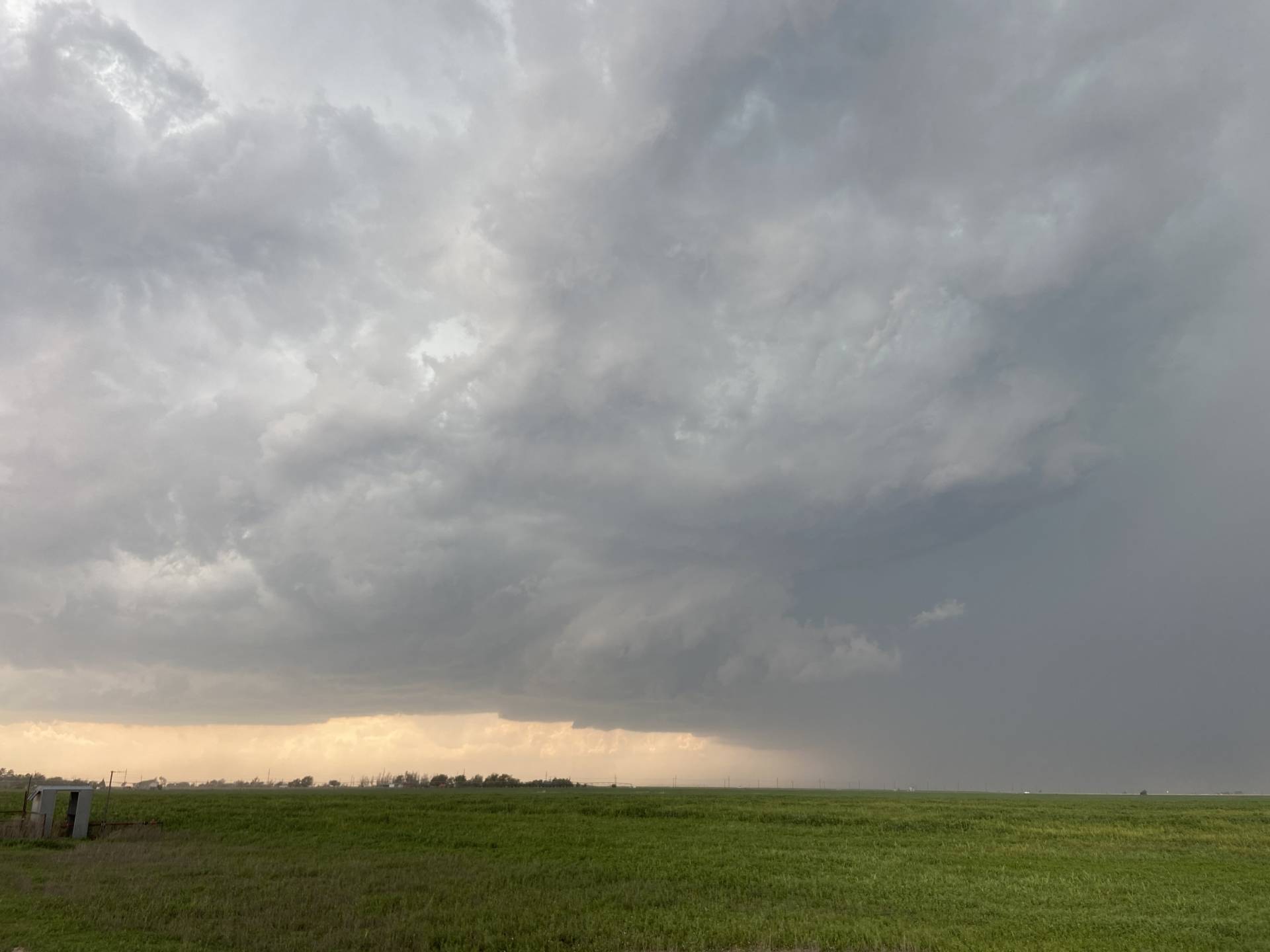 Storms conglomerating near Perryton, TX @ 04:45 PM