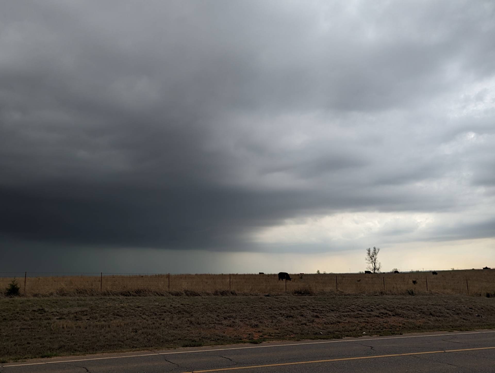 Severe storm near Lovell, Oklahoma. #okwx