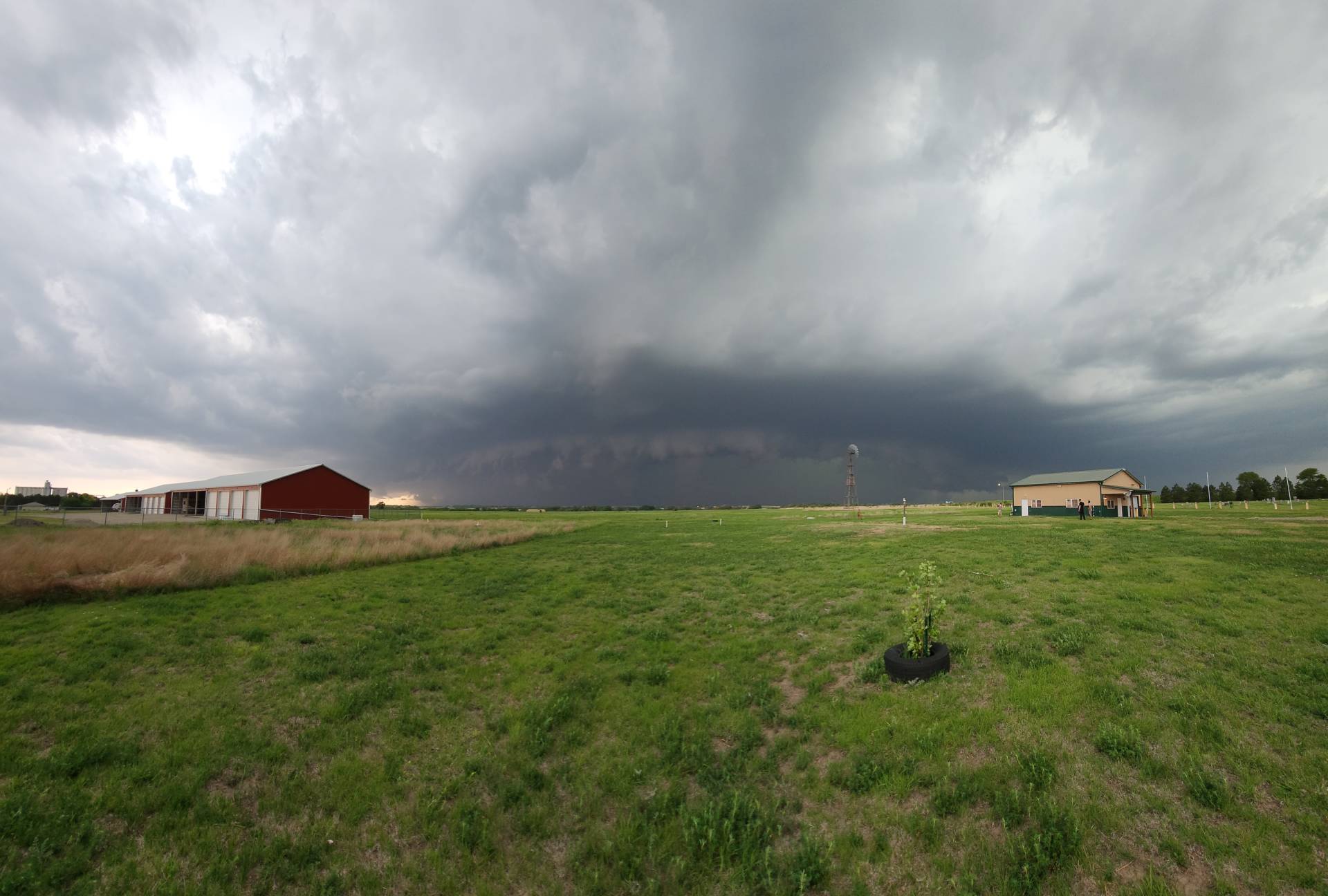 Monster of a storm rolling over Dorrance, Kansas 03:55 PM @NWSDodgeCity #kswx