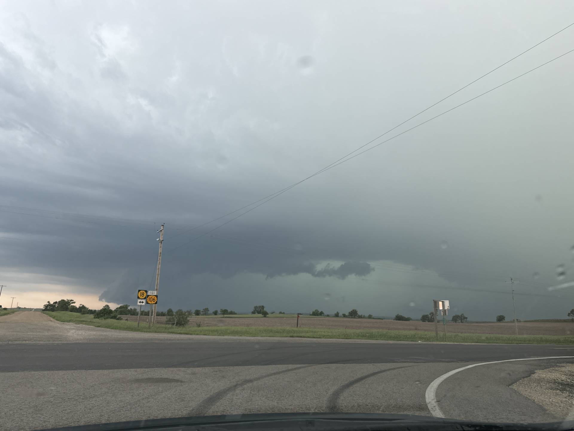 Minneapolis, KS 05:23 PM @NWSTopeka #kswx @NWSWichita @NWSGoodland @NWSDodgeCity