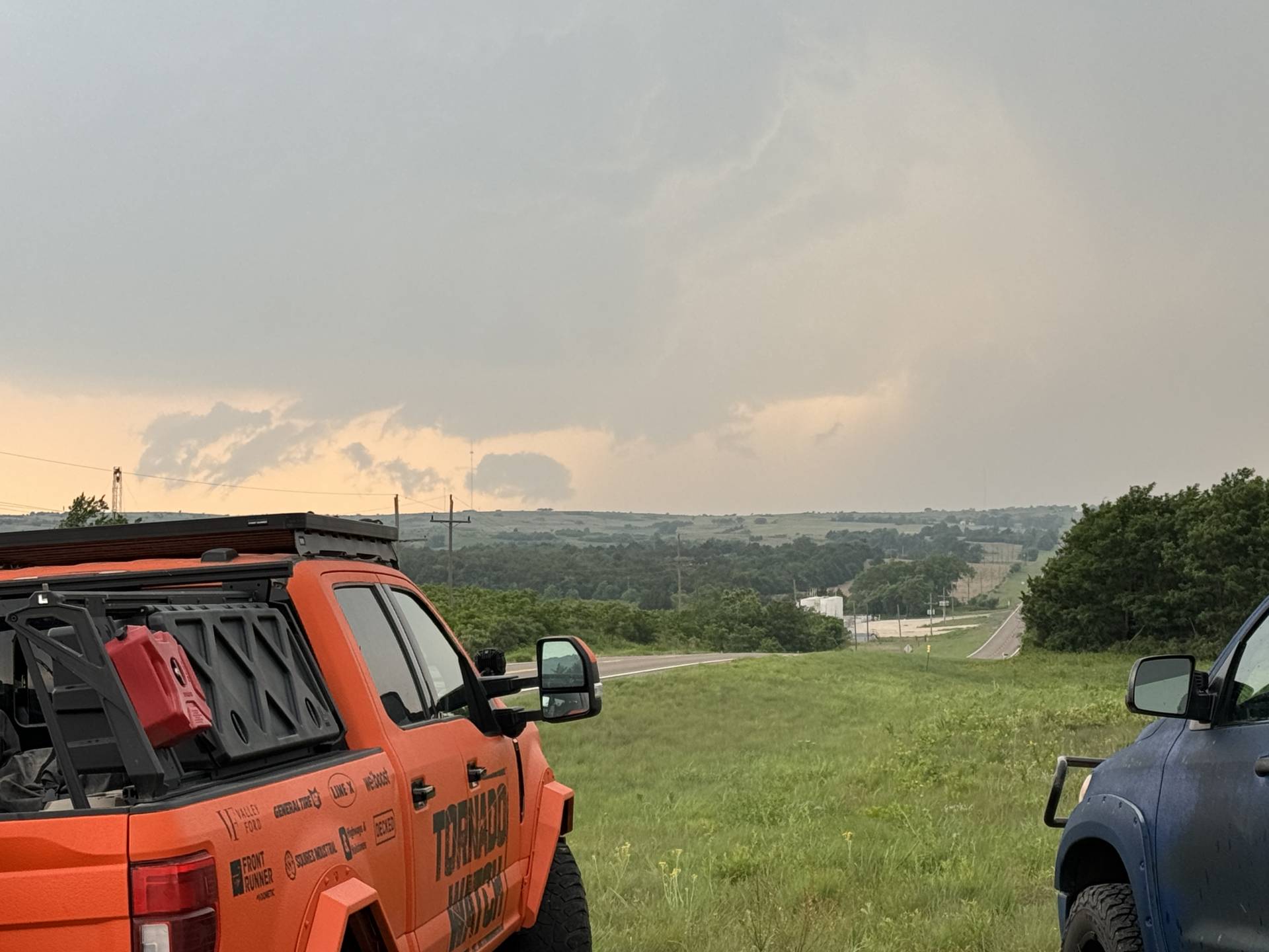 Severe warned storm hooking up and starting to lower near Arnett, OK 05:23 PM @NWSNorman @NWStulsa #okwx