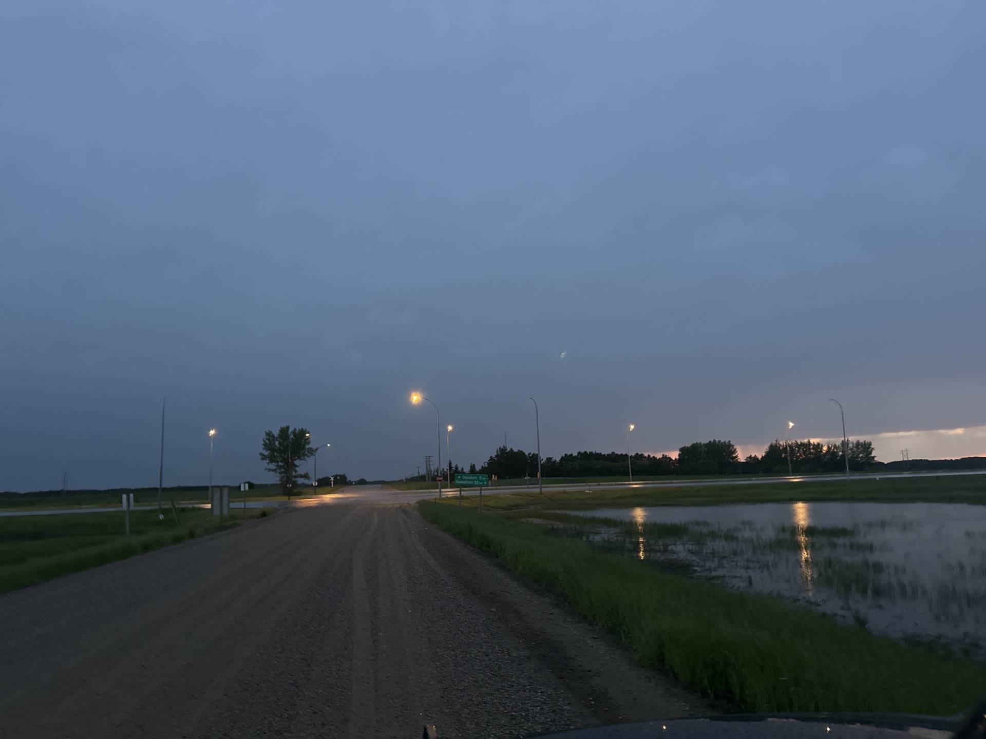 Still heavy Parcipitation in the area as I moved South on Highway 11. 

Dundurn No. 314, SK 09:42 PM #SKstorm #SKwx