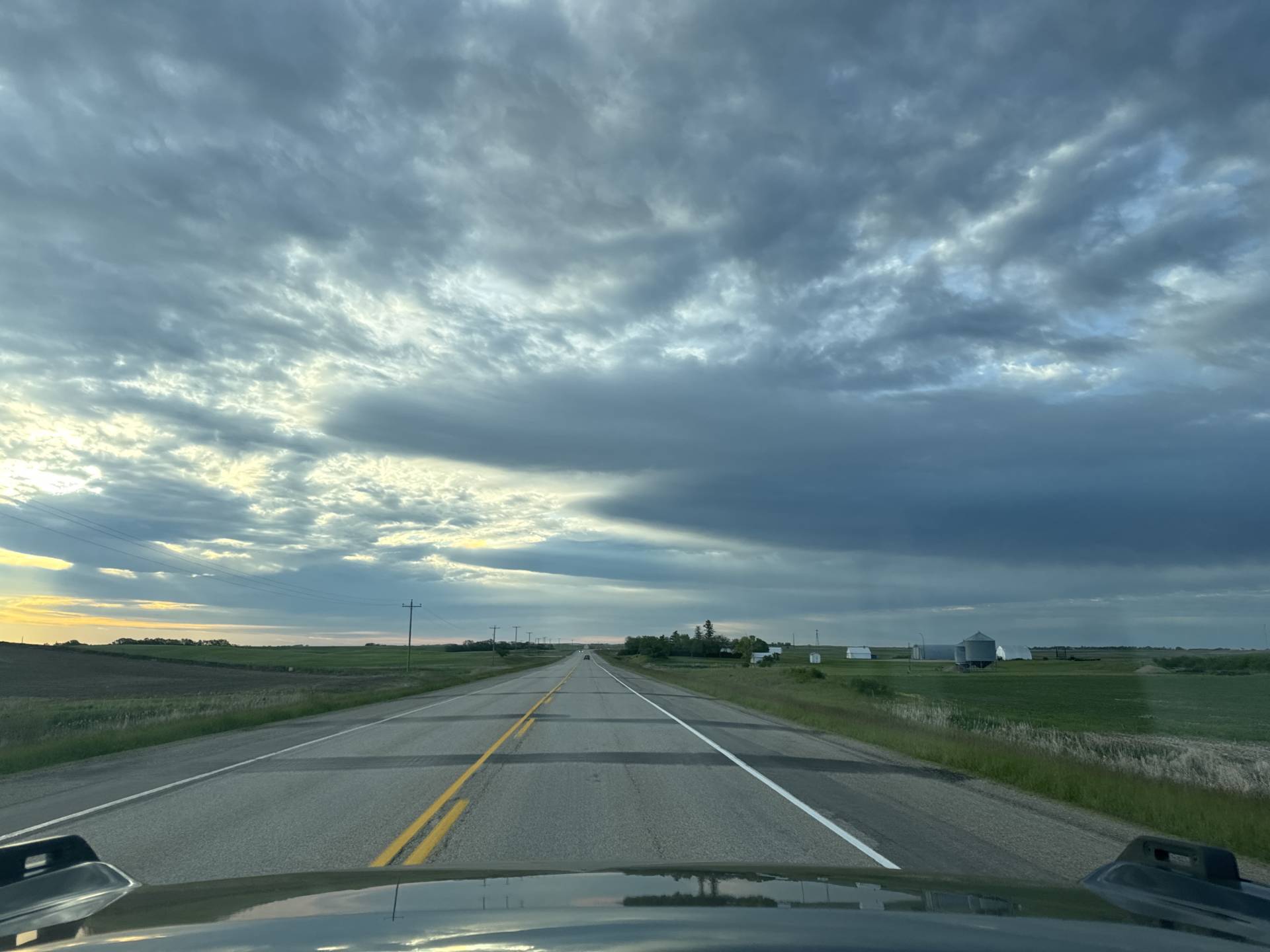 Colonsay No. 342, SK 05:48 AM #SKstorm #SKwx large change in the last 40 miles. Let’s see what today brings!