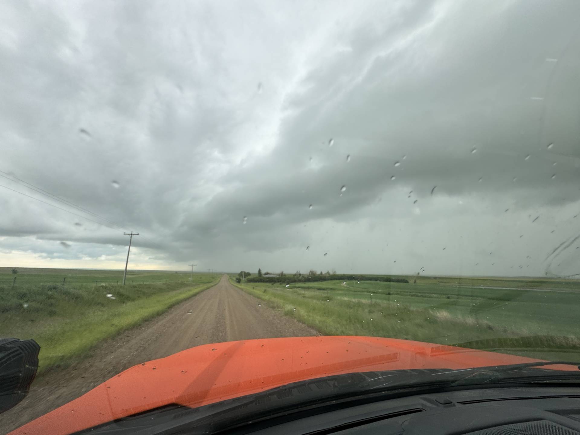 Rapidly intensifying storm in Vulcan County, AB 01:44 PM @ECCCWeatherAB #ABstorm #ABwx