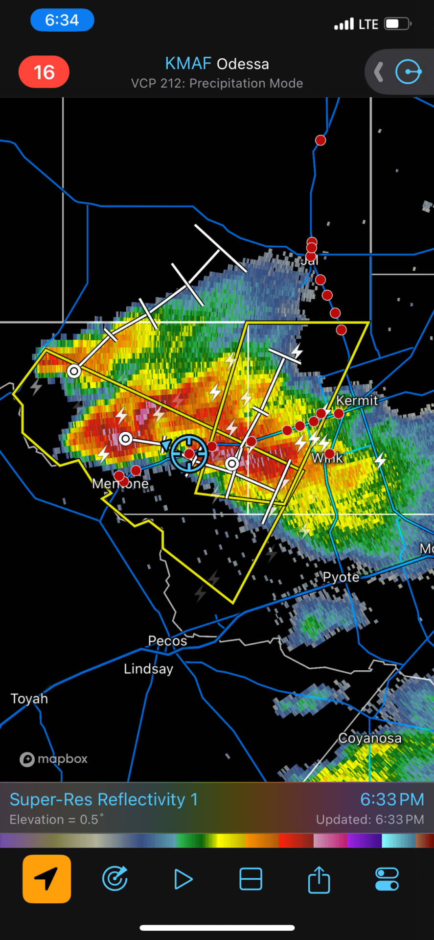 Interested to find out what happens after this left split/right mover interaction works itself out between Mentone & Kermit. Pretty interesting driving under the vault of a left moving cell with things mirrored. #txwx