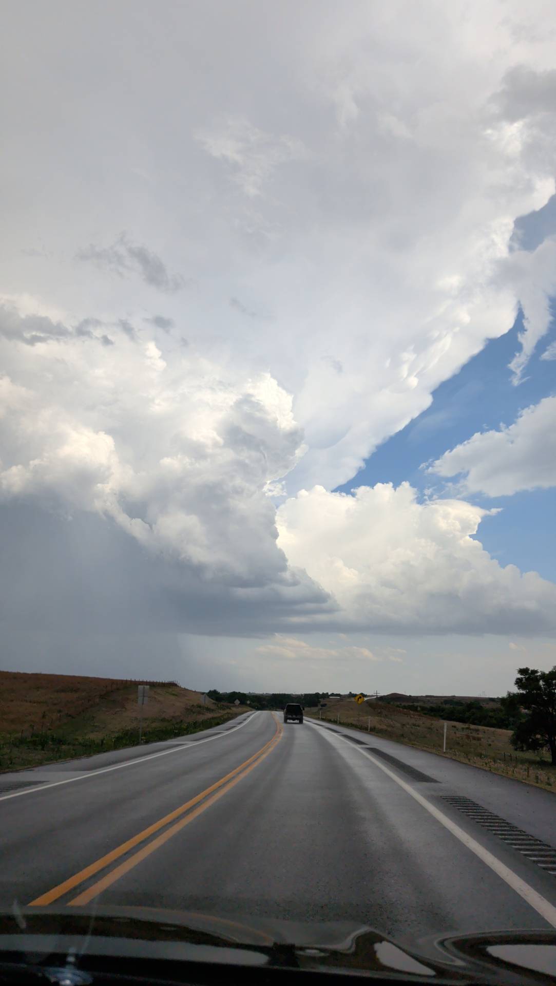 Severe storm near Cheyenne, Oklahoma. @NWSNorman