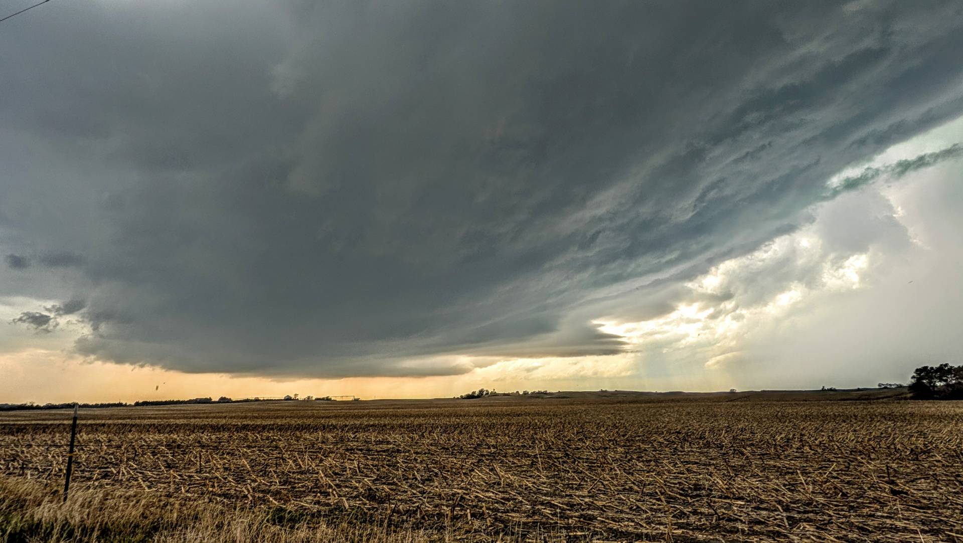 Severe storm located near Ravenna, Nebraska. @NWSHastings #newx